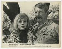 8y171 DENVER PYLE signed 8x10 still 1967 held at gunpoint by Faye Dunaway in Bonnie and Clyde!