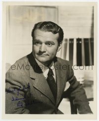 8y291 RED SKELTON signed 8.25x10 still 1946 seated portrait of the comedian wearing suit & tie!