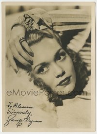 8y383 JANE WYMAN signed 5x7 fan photo 1940s super close up of the sexy leading lady laying down!
