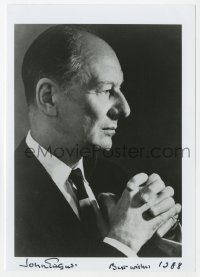 8y616 JOHN GIELGUD signed 5x7 REPRO 1988 profile portrait of the great English actor!
