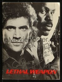 8y046 LETHAL WEAPON signed presskit w/ 4 stills 1987 by BOTH Gary Busey AND Danny Glover!