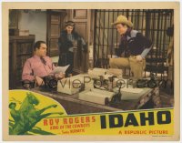 9b382 IDAHO LC 1943 Ona Munson walks in on Roy Rogers talking to sheriff by jail!
