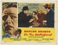 9b637 ON THE WATERFRONT LC 1954 Saint, Malden & bloodied Marlon Brando on docks, Elia Kazan!