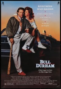 9g574 BULL DURHAM 1sh 1988 great image of baseball player Kevin Costner & sexy Susan Sarandon