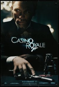 9g581 CASINO ROYALE teaser DS 1sh 2006 Craig as James Bond sitting at poker table w/gun!
