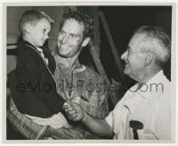 9h175 BEN-HUR candid 8.25x10 news photo 1960 Charlton Heston & son with director William Wyler!