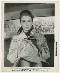 9h214 BREAKFAST AT TIFFANY'S 8.25x10.25 still 1961 c/u of worried Audrey Hepburn in back of cab!