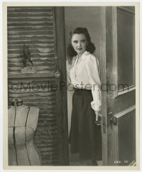 9h301 CRY WOLF 8.25x10 still 1947 close up of Barbara Stanwyck opening door by Mac Julian!