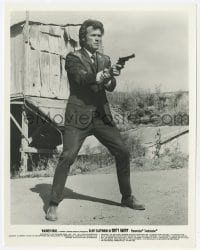 9h333 DIRTY HARRY 8x10.25 still 1971 classic full-length image of Clint Eastwood pointing his gun!