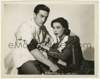 9h336 DOCTOR TAKES A WIFE 8x10 still 1940 Loretta Young takes Ray Milland's blood pressure!