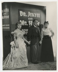 9h346 DR. JEKYLL & MR. HYDE candid 7.5x9.5 still 1941 Spencer Tracy, Bergman & Turner by giant book!