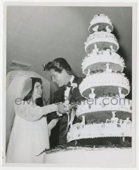 9h380 ELVIS PRESLEY 8x10 publicity still 1967 when he married Priscilla Beaulieu in Las Vegas!