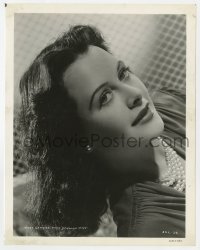 9h484 HEDY LAMARR 8x10.25 still 1940s glamour portrait wearing pearl necklace & smiling!