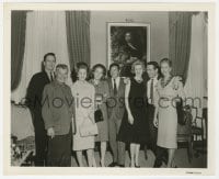 9h506 HUSTLER candid 8.25x10 still 1961 posed portrait with Paul Newman, Scott, Rossen & others!