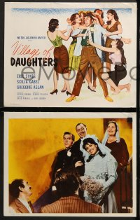 9k484 VILLAGE OF DAUGHTERS 8 LCs 1962 art of Eric Sykes surrounded by sexy ladies, English comedy