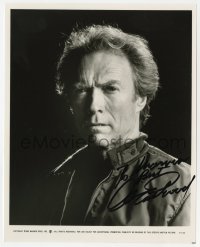 9r324 CLINT EASTWOOD signed 8x10 still 1990 intense head & shoulders portrait from The Rookie!