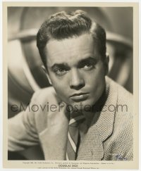 9r341 DOUGLAS DICK signed 8.25x10 still 1946 Paramount studio portrait wearing suit & tie by Fraker!
