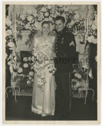 9r375 GLENN FORD/ELEANOR POWELL signed deluxe 8x10 still 1943 wonderful portrait at their wedding!