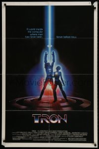 1b929 TRON 1sh 1982 Walt Disney sci-fi, Jeff Bridges in a computer, cool special effects!