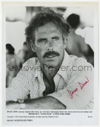 1h299 BRUCE DERN signed 8x10.25 still 1978 as officer returning from Vietnam in Coming Home!