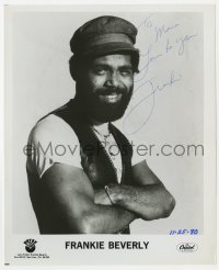 1h576 FRANKIE BEVERLY signed 8x10 music publicity still 1980 portrait of the singer at Capitol!