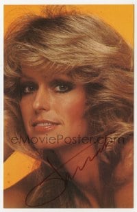 1h169 FARRAH FAWCETT signed 4x6 postcard 1979 super close portrait of the sexy blonde actress!