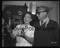 1x010 ALL THAT HEAVEN ALLOWS 8x10 negative 1955 candid of Jane Wyman & Douglas Sirk by camera!
