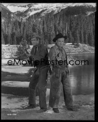 1x018 BEND OF THE RIVER 8x10 negative 1952 James Stewart & Arthur Kennedy back to back with guns!