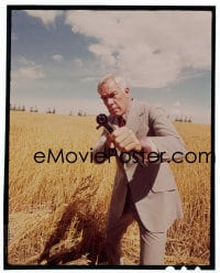 1x383 PRIME CUT 4x5 transparency 1972 close up of Lee Marvin standing in field with machine gun!