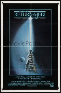 1y711 RETURN OF THE JEDI 1sh 1983 George Lucas, art of hands holding lightsaber by Reamer!