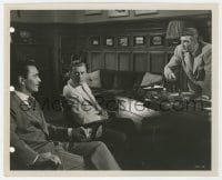 2a058 BAD & THE BEAUTIFUL 8x10 still 1953 Kirk Douglas w/ Barry Sullivan & Walter Pidgeon!