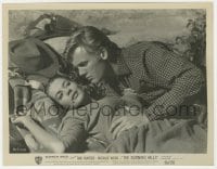 2a112 BURNING HILLS 8x10.25 still 1956 close up of sexy Natalie Wood & Tab Hunter laying outdoors!