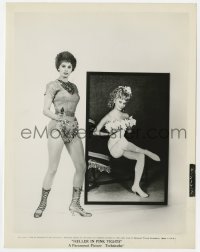 2a405 HELLER IN PINK TIGHTS 8x10.25 still 1960 sexy Sophia Loren pointing gun by movie portrait!