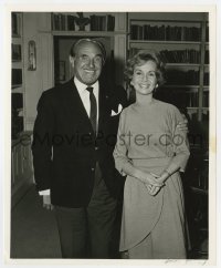 2a610 MARY MARY candid 8.25x10 still 1963 Jack Warner welcomes Debbie Reynolds back to Warner Bros!