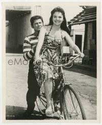 2a616 MASTER OF THE WORLD candid 8.25x10 still 1961 Charles Bronson & Mary Webster on bicycle!