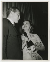 2a677 OLIVIA DE HAVILLAND/RAY MILLAND 8.25x10 still 1947 he gave her the Best Actress Oscar!