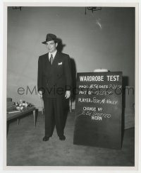 2a728 RAGING TIDE 8.25x10 wardrobe test photo 1951 Stephen McNally in suit & tie as Kelsey!