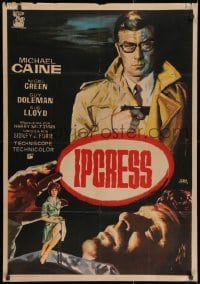 2c219 IPCRESS FILE Spanish 1965 different art of spy Michael Caine with gun by Jano!