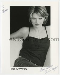 3d438 ARI MEYERS signed 8x10 publicity still 2000s seated portrait of the sexy actress!