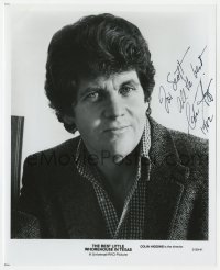 3d470 COLIN HIGGINS signed candid 8x10 still 1982 director of The Best Little Whorehouse in Texas!
