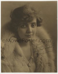 3d585 LOIS WILSON signed deluxe 7.5x9.5 still 1920s portrait of the actress/director by Witzel!