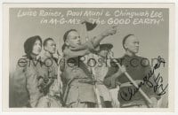 3d294 CHING WAH LEE signed 4x6 postcard 1960s with Luise Rainer & Paul Muni in The Good Earth!