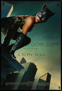 3g668 CATWOMAN int'l advance DS 1sh 2004 great image of sexy Halle Berry in mask on ledge!