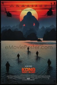 3r798 KONG: SKULL ISLAND int'l advance DS 1sh 2017 Jackson, Hiddleston, huge ape and soldiers!