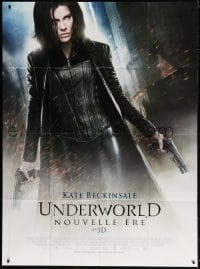 3w957 UNDERWORLD AWAKENING French 1p 2012 great image of sexy Kate Beckinsale with two guns, 3-D!