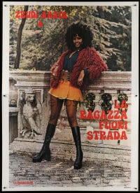3w147 LA RAGAZZA FUORI STRADA Italian 2p 1973 full-length sexy black prostitute Zeudi Araya!