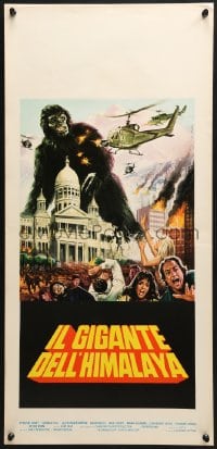 3y910 GOLIATHON Italian locandina 1977 art of mob of people running from huge ape terrorizing city!
