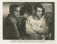 4d289 DESTINATION TOKYO  8x10.25 still 1943 close up of Cary Grant & Warner Anderson in submarine!