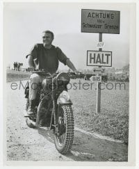 4d430 GREAT ESCAPE  8.25x10 still 1963 best c/u of Steve McQueen on motorcycle near film's climax!
