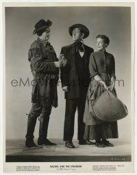 4d783 RACHEL & THE STRANGER  8x10.25 still 1948 William Holden, Loretta Young & Robert Mitchum!